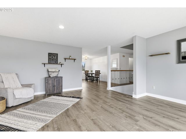 2160 Sw 26TH St, Gresham, OR 97080