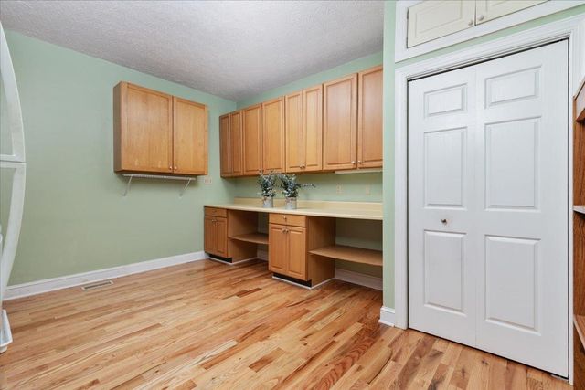 1050 ALMOND DR, Luray, VA 22835