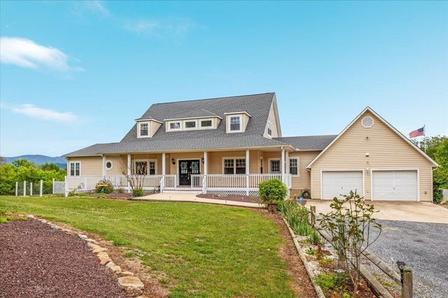1050 ALMOND DR, Luray, VA 22835