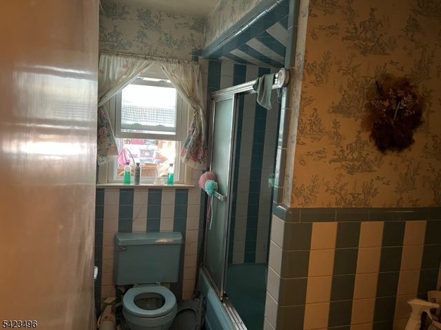 194 Lincoln Ave, Little Falls Twp., NJ 07424