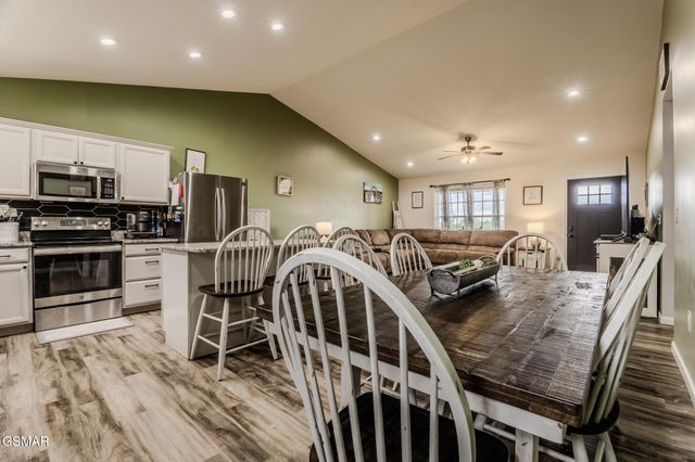 2713 Lucille Avenue, Kodak, TN 37764