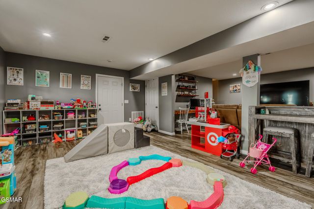 2713 Lucille Avenue, Kodak, TN 37764