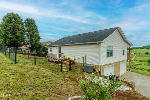 2713 Lucille Avenue, Kodak, TN 37764