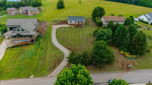 2713 Lucille Avenue, Kodak, TN 37764