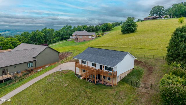 2713 Lucille Avenue, Kodak, TN 37764