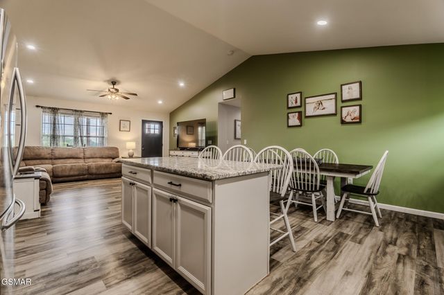 2713 Lucille Avenue, Kodak, TN 37764