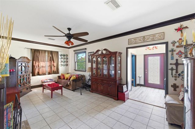 4263 5TH AVENUE N, St Petersburg, FL 33713