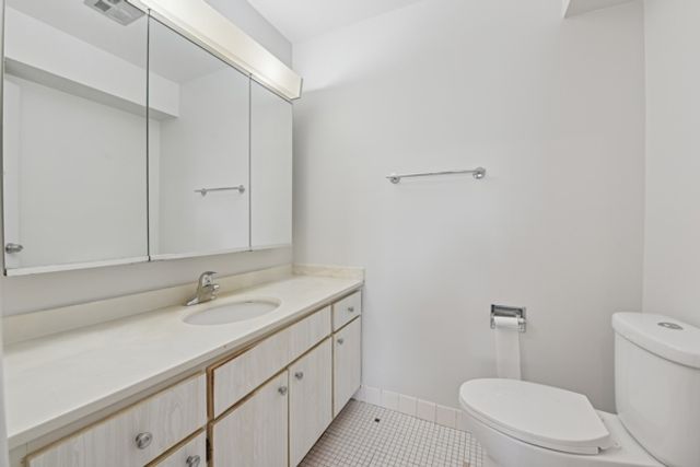 1880 Bonnie Lane 416, Hoffman Estates, IL 60169