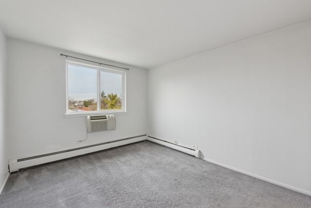 1880 Bonnie Lane 416, Hoffman Estates, IL 60169