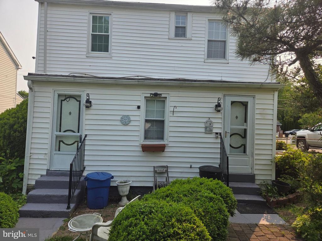 106-108 WINTERS LN, Baltimore, MD 21228