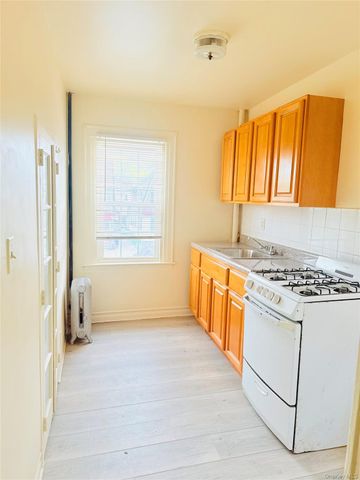 111-41 202nd Street, Saint Albans, NY 11412
