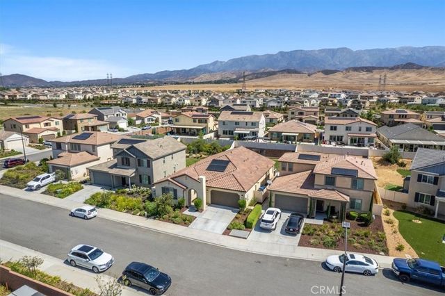 6027 Evenfall, Banning, CA 92220