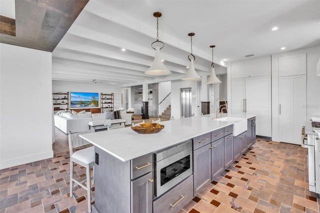 224 CHILSON AVENUE, Anna Maria, FL 34216