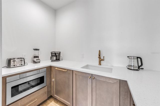 224 CHILSON AVENUE, Anna Maria, FL 34216