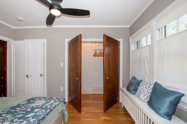 4345 Grand Avenue 3, Des Moines, IA 50312