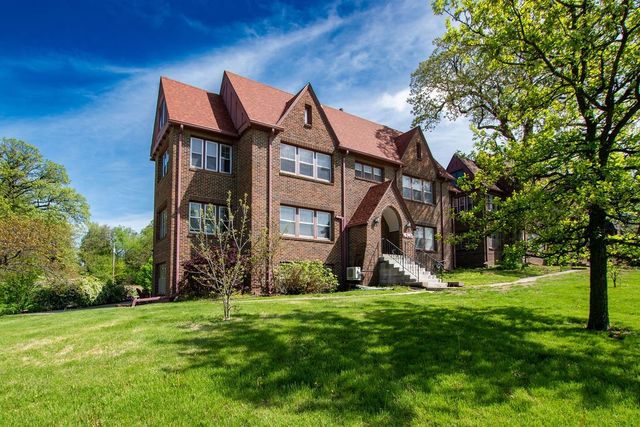 4345 Grand Avenue 3, Des Moines, IA 50312