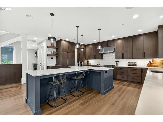 13575 Sw WHITWORTH Ct, Beaverton, OR 97005