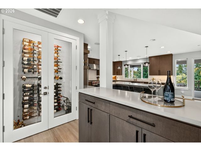 13575 Sw WHITWORTH Ct, Beaverton, OR 97005