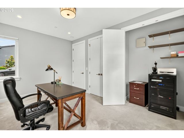 13575 Sw WHITWORTH Ct, Beaverton, OR 97005