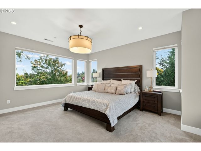 13575 Sw WHITWORTH Ct, Beaverton, OR 97005