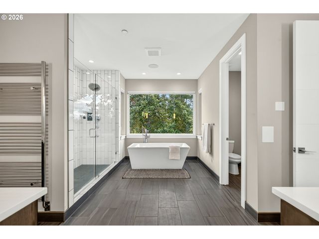13575 Sw WHITWORTH Ct, Beaverton, OR 97005