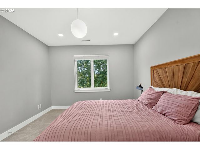 13575 Sw WHITWORTH Ct, Beaverton, OR 97005