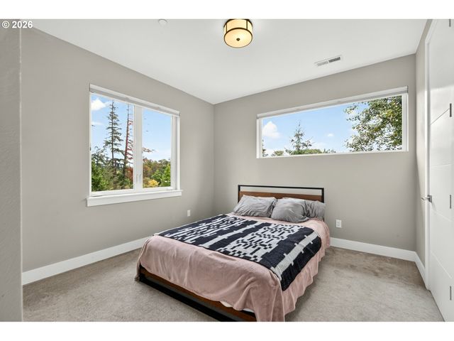 13575 Sw WHITWORTH Ct, Beaverton, OR 97005