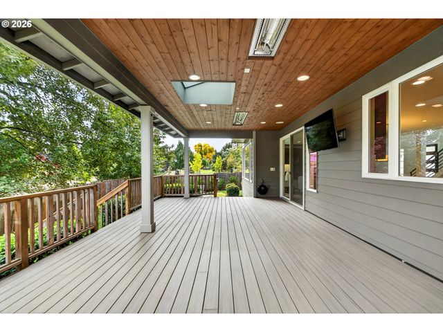 13575 Sw WHITWORTH Ct, Beaverton, OR 97005