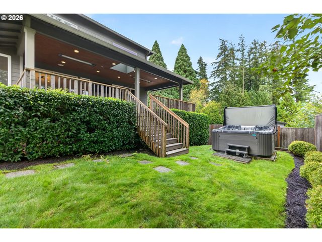 13575 Sw WHITWORTH Ct, Beaverton, OR 97005