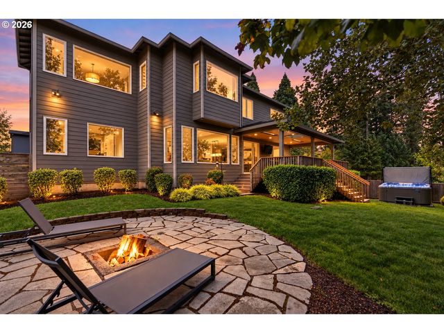 13575 Sw WHITWORTH Ct, Beaverton, OR 97005