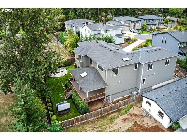 13575 Sw WHITWORTH Ct, Beaverton, OR 97005