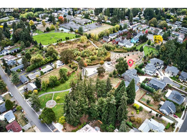 13575 Sw WHITWORTH Ct, Beaverton, OR 97005