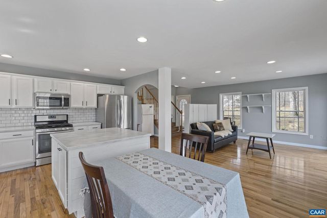 379 FOX RIDGE LN, Palmyra, VA 22963