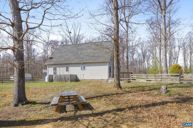 379 FOX RIDGE LN, Palmyra, VA 22963