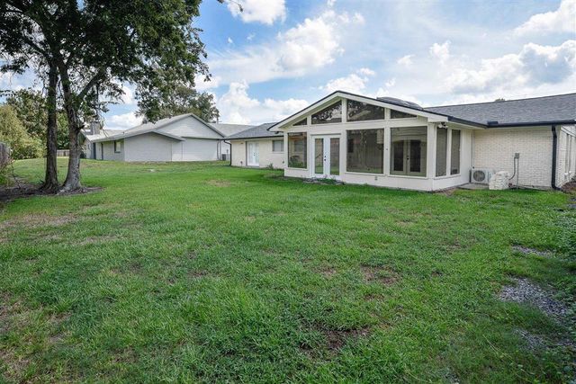2316 Norben Drive, Lake Charles, LA 70601