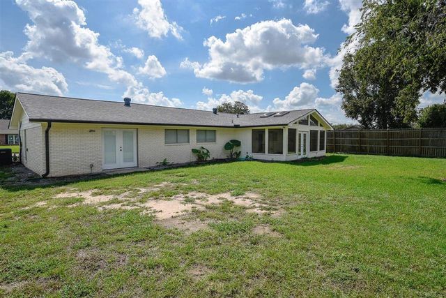 2316 Norben Drive, Lake Charles, LA 70601