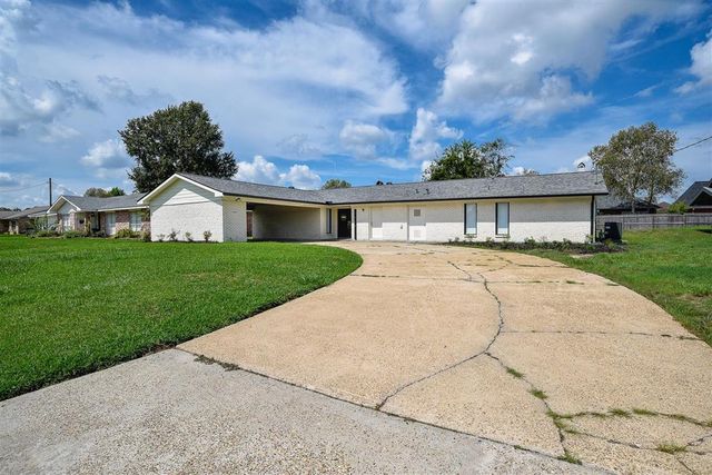 2316 Norben Drive, Lake Charles, LA 70601