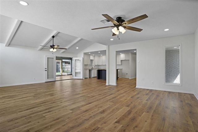 2316 Norben Drive, Lake Charles, LA 70601