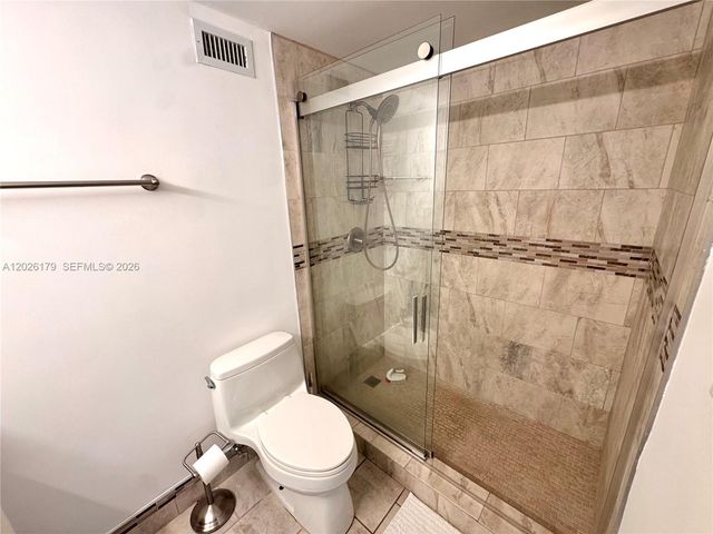 2899 Collins Ave 1433, Miami Beach, FL 33140