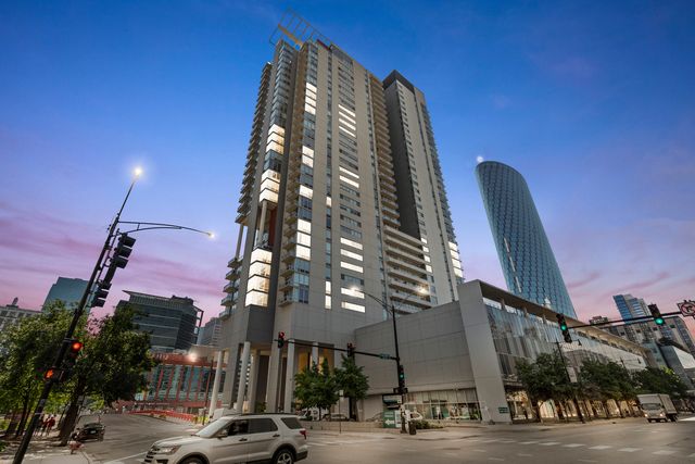 737 W Washington Boulevard 3406, Chicago, IL 60661
