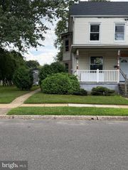 332-0 W 3RD ST #1, Florence, NJ 08518