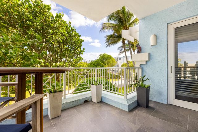 701 SE 21st Avenue 201, Deerfield Beach, FL 33441