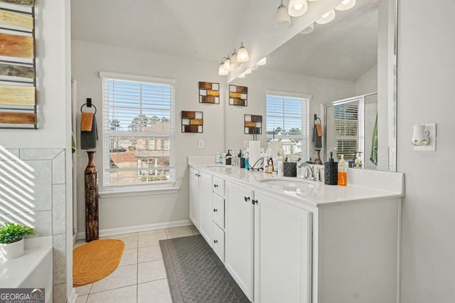 2254 Annes Lake Circle, Lithonia, GA 30058