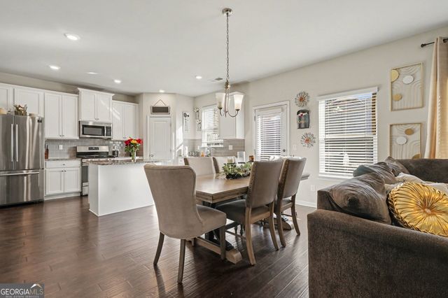 2254 Annes Lake Circle, Lithonia, GA 30058