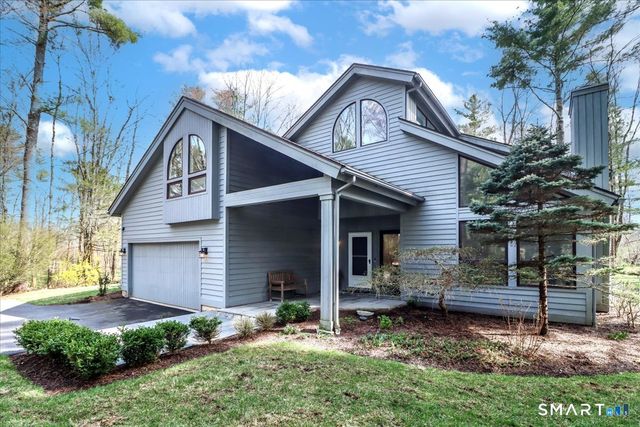 17 Dresden Court West, Goshen, CT 06756