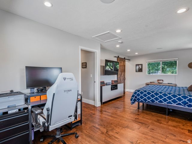 1081 E WESLEY RD, Murray, UT 84117