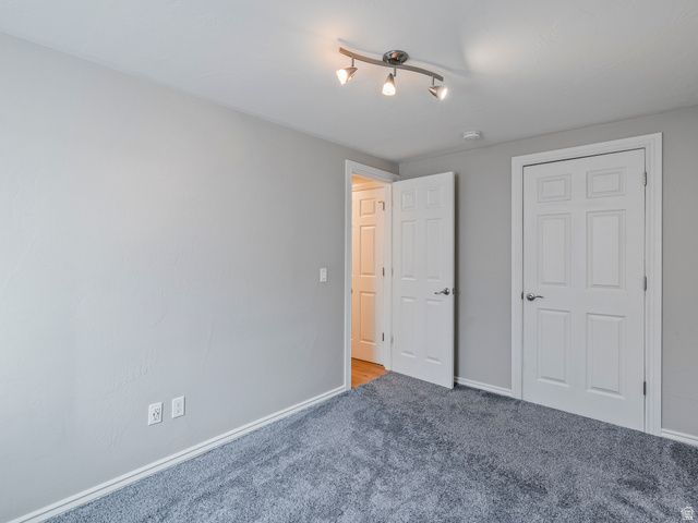 1081 E WESLEY RD, Murray, UT 84117