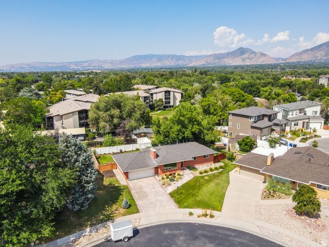 1081 E WESLEY RD, Murray, UT 84117