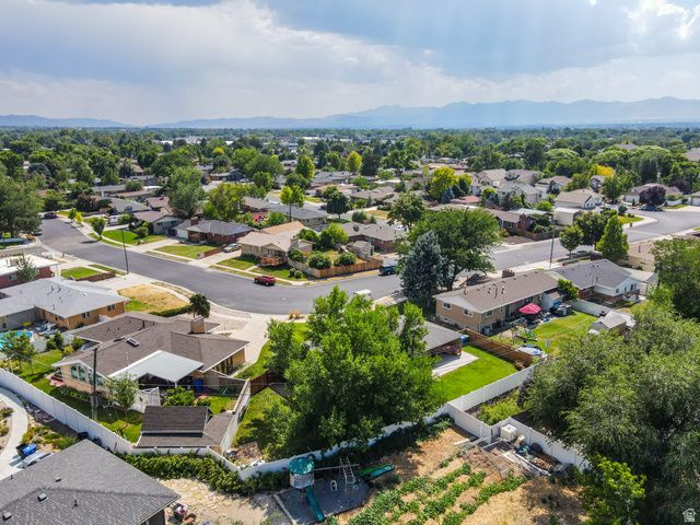 1081 E WESLEY RD, Murray, UT 84117