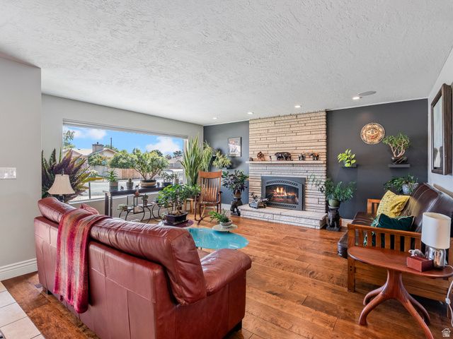 1081 E WESLEY RD, Murray, UT 84117